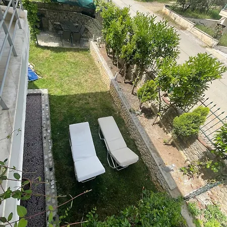 Σπίτι διακοπών Wonderful Summer House With Garden In *